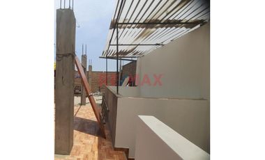 ¡Vendo Casa En Mariscal Caceres - San Juan De Lurigancho! 🏚️ 3 Pisos