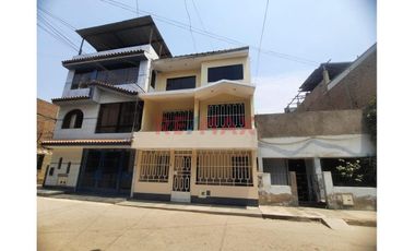 ¡Vendo Casa En Mariscal Caceres - San Juan De Lurigancho! 🏚️ 3 Pisos