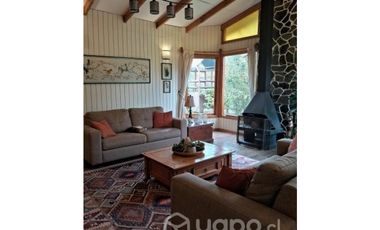 Hermosa casa con sitio de 700 m2