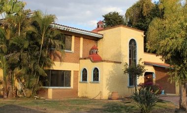 Espaciosa y Acogedora casa en venta Residencial Campestre en Loma Verde