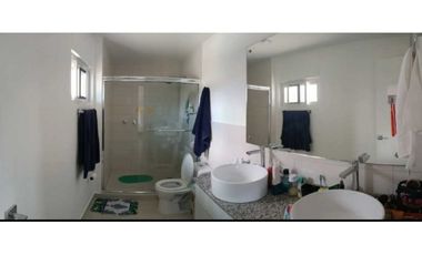 Se Alquila linda Casa en Costa Sur $1750