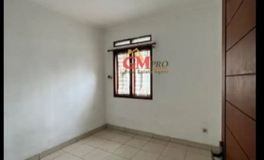 Disewakan Rumah 2 Lantai di Cisitu Dago Bandung - Utara