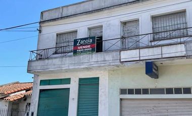 Casa para 2 Familias en venta en Moron Sur