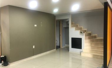 VENDEMOS OFICINA DUPLEX EN CAÑAVERAL