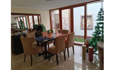 🏡 Gran Oportunidad – Se Alquila Casa Para Empresas En La Urb. Los Parques