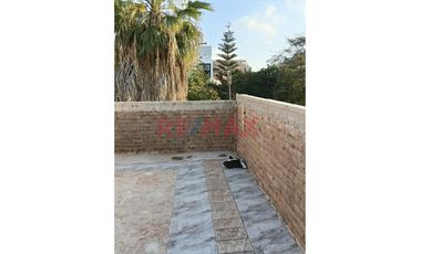 🏡 Gran Oportunidad – Se Alquila Casa Para Empresas En La Urb. Los Parques