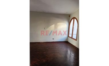 🏡 Gran Oportunidad – Se Alquila Casa Para Empresas En La Urb. Los Parques