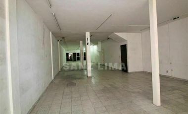 CENTRO: MAGNIFICO LOCAL COMERCIAL CON  OFICINA .