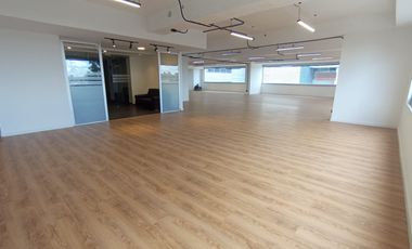 oficina en arriendo en bosque de pinos-usaquén. Cod A51868