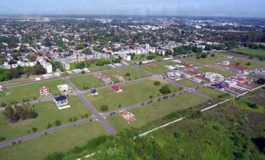 VENTA Lotes En Longchamps con escritura financiación propia
