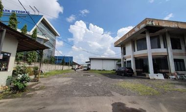 Disewakan Gudang Di Jalan Raya Taman Sepanjang, Harga BU Lokasi Strategis