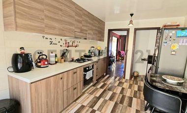 SE VENDE CASA 5D, CAMINO A PENCO, VILLA EL AROMO.