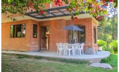 CASA FINCA AMBIENTE CAMPESTRE Y EXCELENTE VISTA POBLADO SAN LUCAS