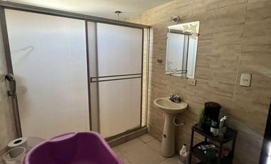 casa en venta en once de noviembre. Cod V2645