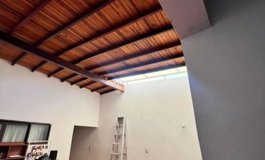 casa en venta en once de noviembre. Cod V2645