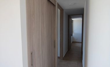 apartamento en arriendo en el corso. Cod A107043