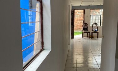 Vendo casa en Manta zona norte cerca del Biess