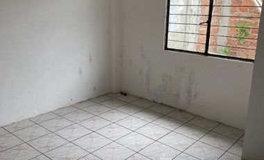 Vendo casa en Manta zona norte cerca del Biess