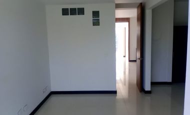 apartamento en arriendo/venta en cerritos. Cod A5763