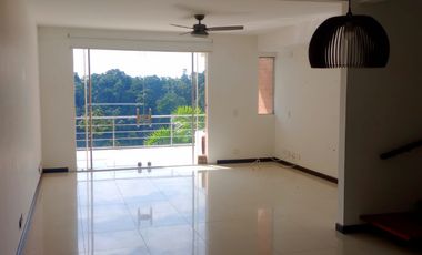 apartamento en arriendo/venta en cerritos. Cod A5763