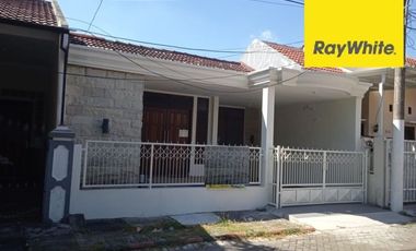 Rumah disewakan di Jawa Timur, Gresik