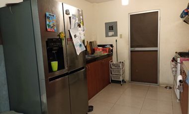 Casa de venta en la Urbanización Metrópolis, 3 dormitorios.