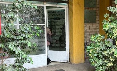 Local Comercial en Arriendo en GERONIMO DE ALDERETE-VITACURA-LOS CASTAÑOS