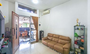 Rumah Hadap Utara 14 Menit ke Living Plaza Pamulang Siap KPR J-38818