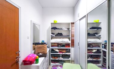 Rumah Hadap Utara 14 Menit ke Living Plaza Pamulang Siap KPR J-38818