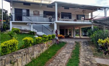 SE VENDE LINDA FINCA EN PANDI