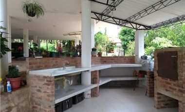 SE VENDE LINDA FINCA EN PANDI
