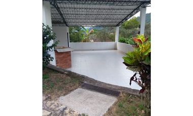 SE VENDE LINDA FINCA EN PANDI