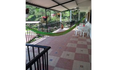 SE VENDE LINDA FINCA EN PANDI