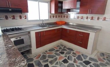 casa en arriendo/venta en san eduardo. Cod V811