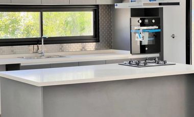 Venta de casa en el barrio de los talas