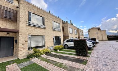 casa en arriendo en la balsa. Cod A5948