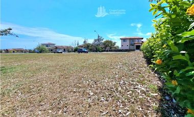 VENDO LOTE EN RESIDENCIAL CON GARITA DE SEGURIDAD