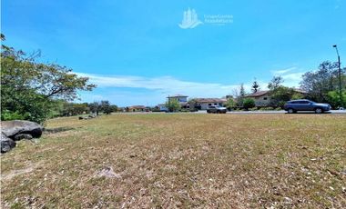 VENDO LOTE EN RESIDENCIAL CON GARITA DE SEGURIDAD