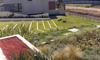 EXCELENTE 4 AMBIENTES A ESTRENAR CON AMARRA Y 2 COCHERAS EN BARRIO PRIVADO