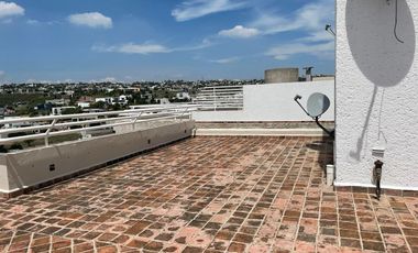 SE RENTA LOFT AMUEBLADO  BALCONES DEL CAMPESTRE