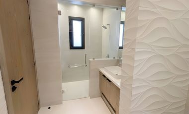 Casa en Venta en Interlomas en Privada (m2c212)