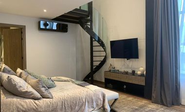 Casa en Venta en Interlomas en Privada (m2c212)
