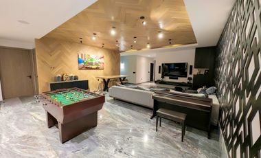 Casa en Venta en Interlomas en Privada (m2c212)