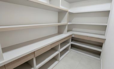 Casa en Venta en Interlomas en Privada (m2c212)