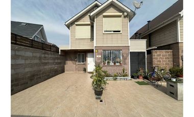 Casa en Quilicura Condominio a pasos del Metro