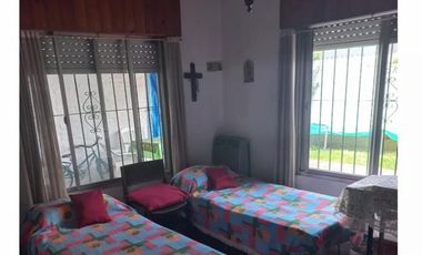 Chalet, excelente estado, 3 dormitorios.