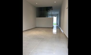 Triplex en Venta Ramos Mejia / La Matanza (A008 1007)