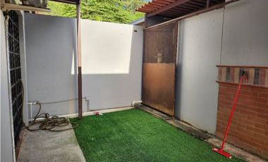 VENTA DE CASA EN SAN ANTONIO