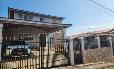 VENTA DE CASA EN SAN ANTONIO
