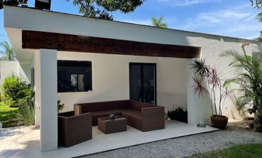 Plaza Comercial  en Las Palmas Cuernavaca - ITI-1713-De
